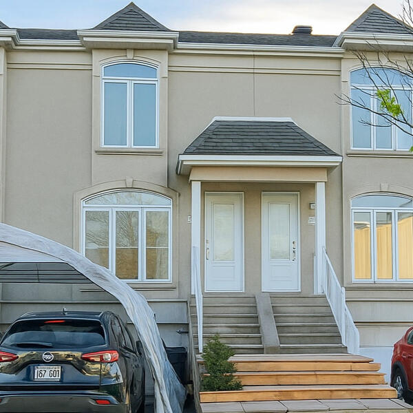 View of a modern home, sold in the South Shore of Montreal.